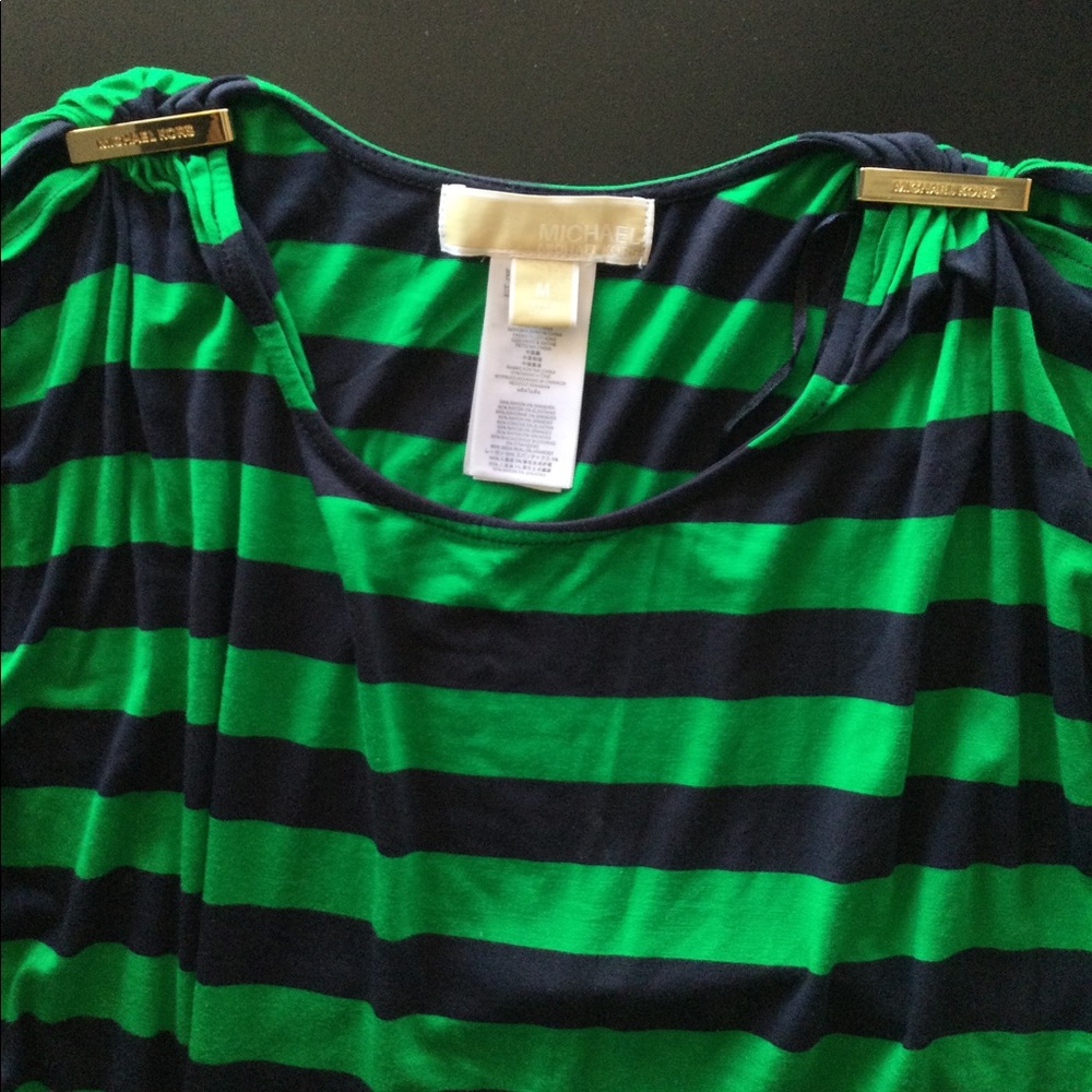 Top - Picture 4 of 4